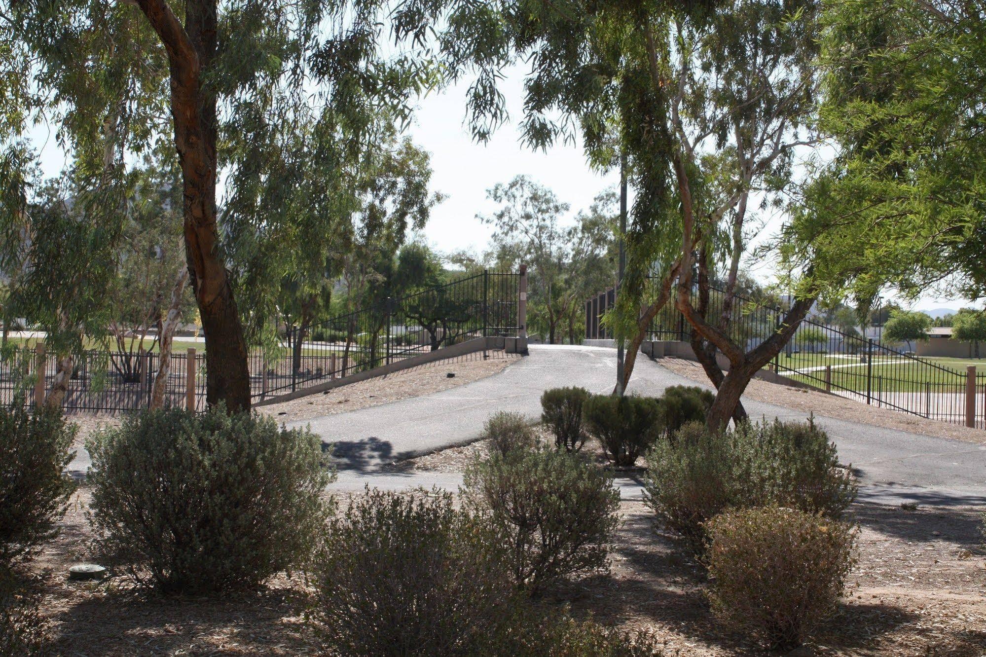 Sonesta Simply Suites Phoenix Glendale Экстерьер фото